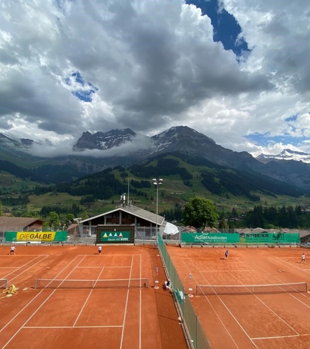 View across the six indoor Padel courts at the Padelarena Wädenswil